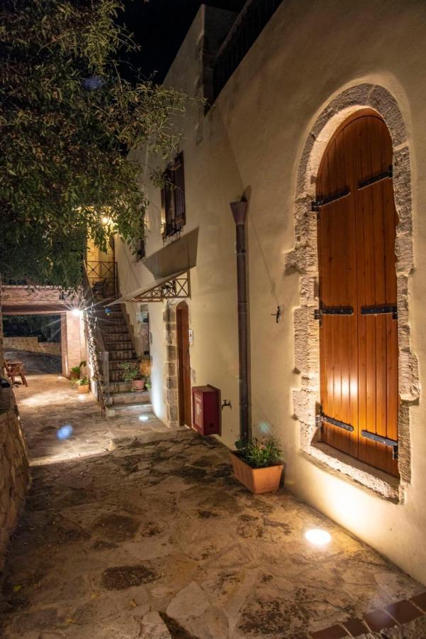 Stamatogiannis Traditional Apartments Kalivianí Exteriör bild